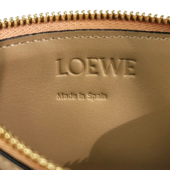 LOEWE  Leather Puzzle Coin and Card Holder - Picture 6 of 8